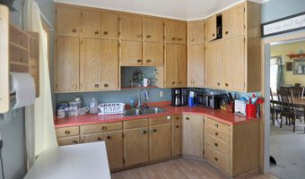 714 S 2nd St, Aberdeen, SD 57401