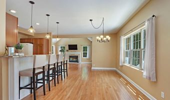 40431 N Fairview St, Antioch, IL 60002