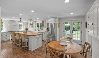 15 Harwood Rd, East Greenwich, RI 02818