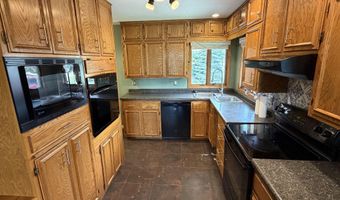 401 4th St, Bath, SD 57427