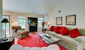 16 Great Horned Owl Ct, Allamuchy Twp., NJ 07840