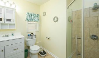 350 River St, Woonsocket, RI 02895