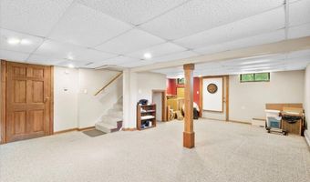 9 Sunset Dr, Altamont, NY 12009