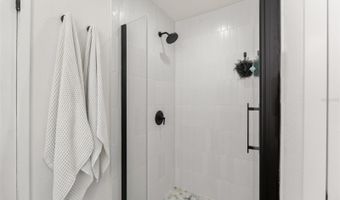 496 W PAR St 4, Orlando, FL 32804