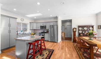 40 Lloyd Bowen Ct, Glocester, RI 02814