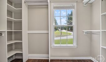 354 E Creek Bnd, Athens, GA 30605