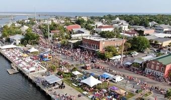 340 Bay City Rd, Apalachicola, FL 32320