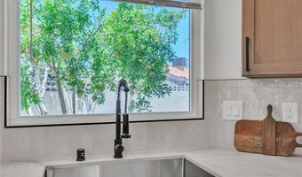 8220 Mt Brodie Cir, Las Vegas, NV 89145