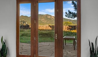 9 Desiderio Rd, Arroyo Seco, NM 87514