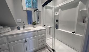 66 High St, Bath, ME 04530