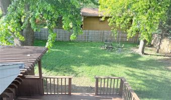 2209 4th St SW, Altoona, IA 50009