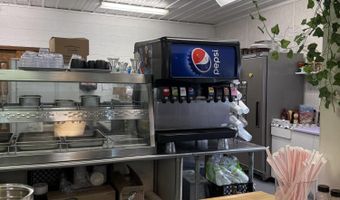 304 S Market St, Alton, MO 65606