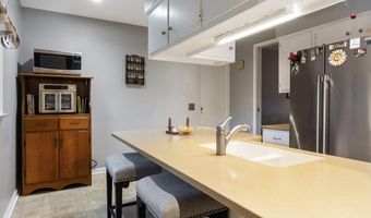 111 Hurstland Dr, Bardstown, KY 40004