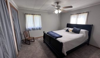 128 Mark St, Aurora, NE 68818