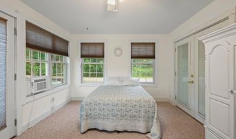 32 Rapha Pl, Augusta, ME 04330