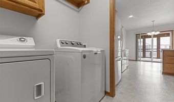 838 Lindsay Ct SW, Altoona, IA 50009