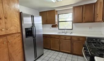 2203 Utah St, Carlsbad, NM 88220