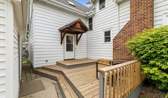 617 E 9th St, Auburn, IN 46706