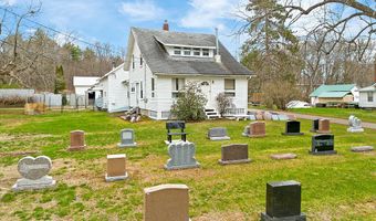 585 Riverside Dr, Augusta, ME 04330
