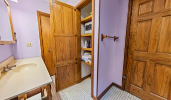 519 Country Club Dr W, Arapahoe, NC 28510