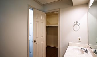 122 Hemlock Rd, Batesville, MS 38606