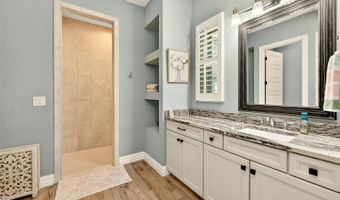 6951 CRESTPOINT Dr, Apollo Beach, FL 33572