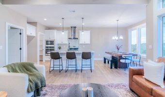 16729 Pinehurst Dr, Basehor, KS 66007