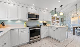 947 Kauku Pl, Honolulu, HI 96825