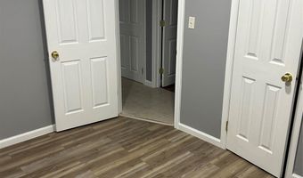 42 Benburb St, Amityville, NY 11701