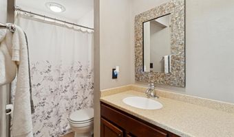 1331 N BRIARCLIFF Dr, Appleton, WI 54915