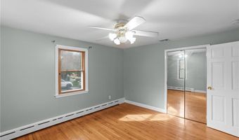 2 Oak Grove Blvd, North Providence, RI 02911