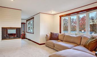 64 Peacedale Rd, Cumberland, RI 02864