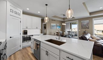 3408 NW Reinhart Dr, Ankeny, IA 50023