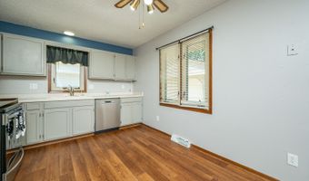 1103 4th St NW, Altoona, IA 50009