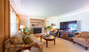 135 Alberta Dr, Amherst, NY 14226