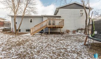 205 S 1st Ave, Brandon, SD 57005