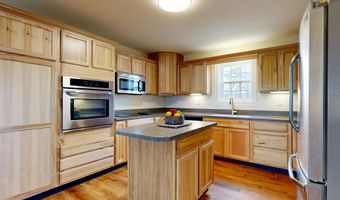 48 Lubear Way, Auburn, ME 04210