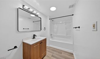 511 Brown St, Akron, OH 44311