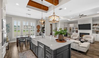 516 Linden Cir, Benton, LA 71006