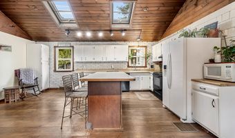 24 Ventura Dr, Brooklyn, CT 06234