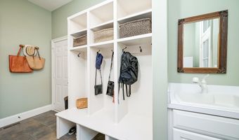 7505 MARBURY Rd, Bethesda, MD 20817