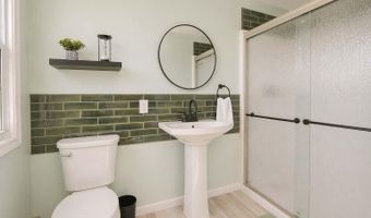 451 27th St, Allegan, MI 49010