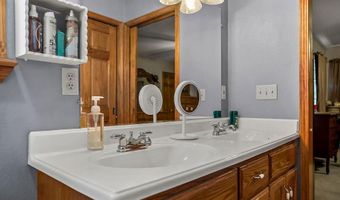528 S Truman Rd, Archie, MO 64725
