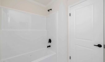 1346 Newport Ave, Attleboro, MA 02703