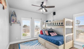 104 Bay Hbr, Aransas Pass, TX 78336