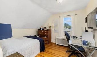 10 Long St, Johnston, RI 02919