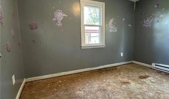 143 S 7th St, Austin, IN 47102