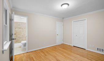 7100 OLD CHAPEL Dr, Bowie, MD 20715