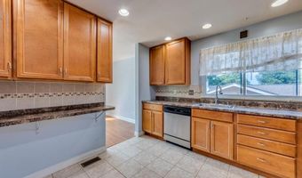 292 Brightfield Dr, Ballwin, MO 63021