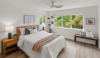 1251 Kainui Dr, Kailua, HI 96734